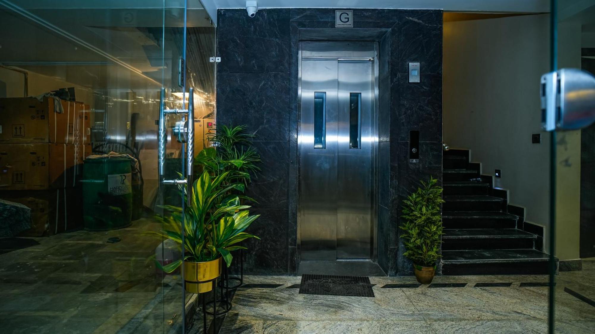 Hotel Lords Valley Rishikesh Bagian luar foto