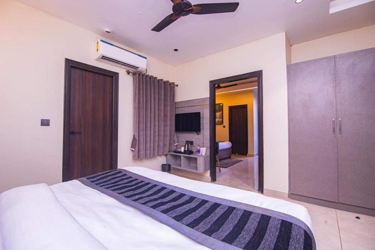 Hotel Lords Valley Rishikesh Bagian luar foto