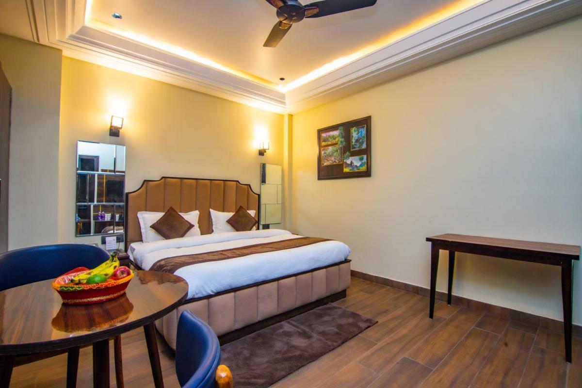 Hotel Lords Valley Rishikesh Bagian luar foto