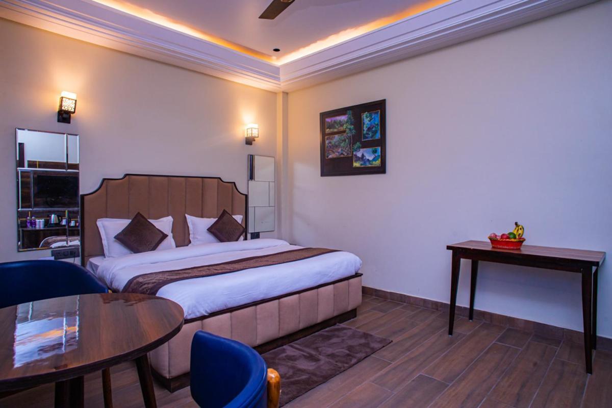 Hotel Lords Valley Rishikesh Bagian luar foto