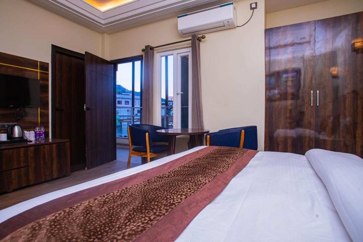 Hotel Lords Valley Rishikesh Bagian luar foto