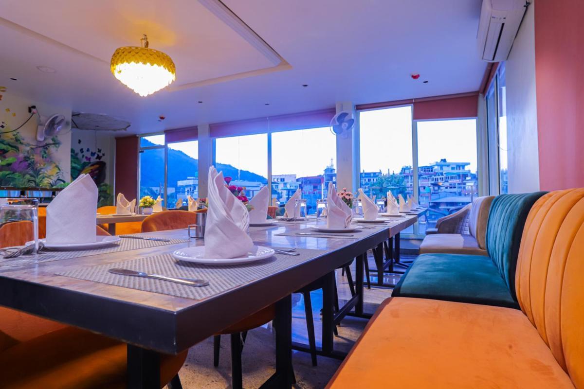 Hotel Lords Valley Rishikesh Bagian luar foto